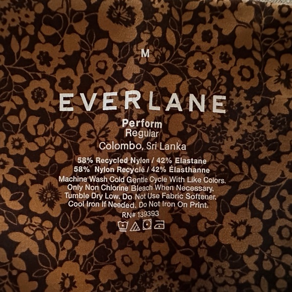 EVERLANE 25” The Perform High Rise Black Breen Floral Ankle Leggings - Picture 15 of 15